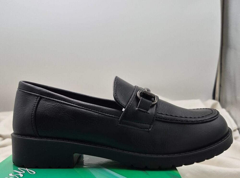 NEW Easy Street Witney Black Horsebit Chunky Lug Loafers 7M